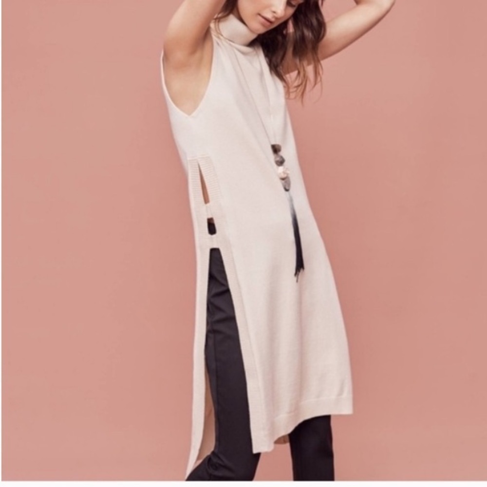 Anthropologie La Fee Verte cream colored open side maxi sweater. Size XS